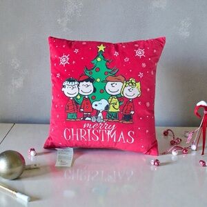 Peanuts Holiday Pillow - Festive Red